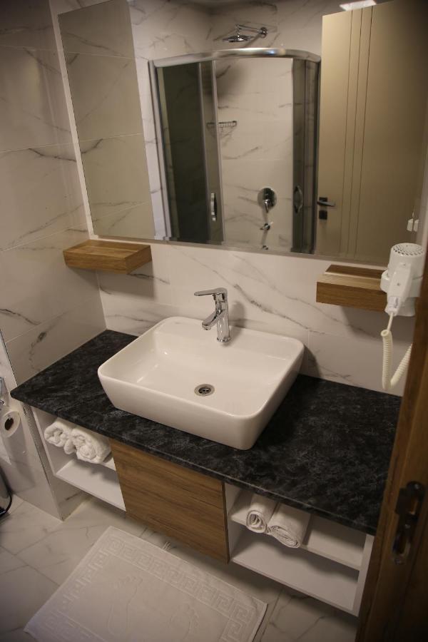 Golden World Suite Hotel Antalya Exterior foto